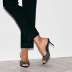 Christian Louboutin Store – Christian Louboutin apostropha mule mesh strass – 3240795b803 High Heels für höchsten Luxus