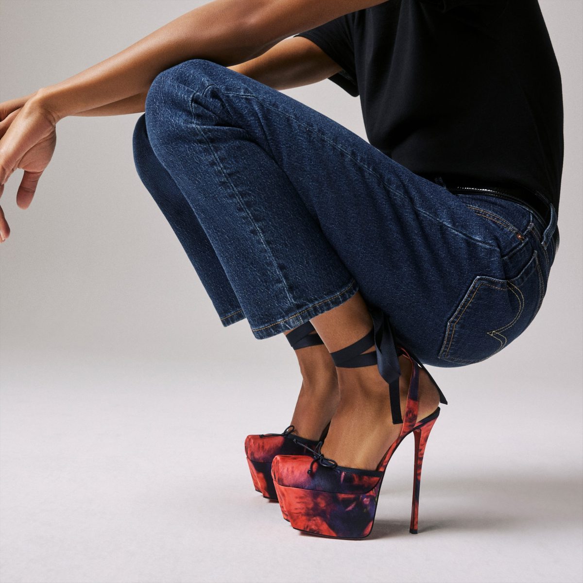 Christian Louboutin Store – Christian Louboutin cassia lace up alta – 1250493j646 High Heels für höchsten Luxus
