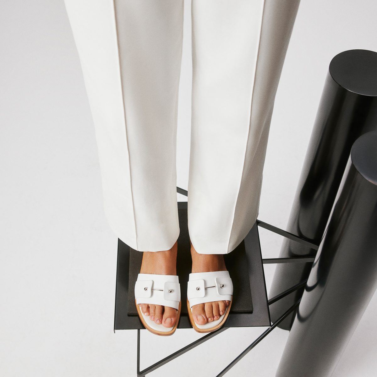 Christian Louboutin Store – Christian Louboutin chambelimule – 1250864w669 High Heels für höchsten Luxus