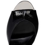 Christian Louboutin Store – Christian Louboutin lock me up sandal – 1250105b439 High Heels für höchsten Luxus