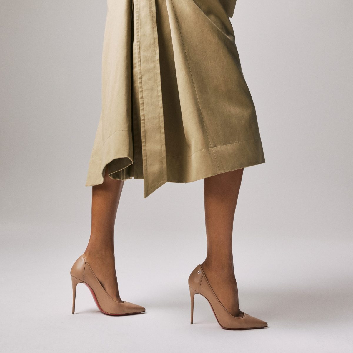 Christian Louboutin Store – Christian Louboutin sporty kate – 1250032n295 High Heels für höchsten Luxus